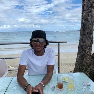 Meet your Posher, Jerald